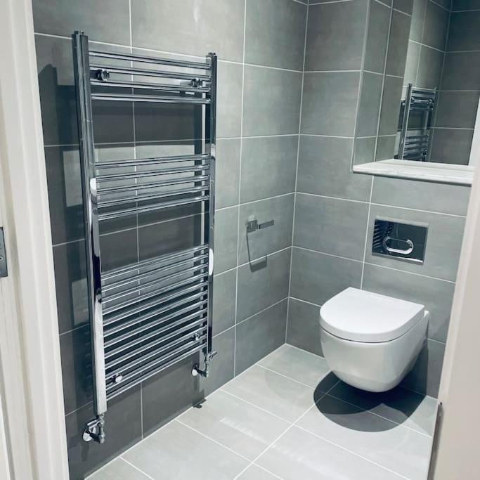 New One Bedroom Luxury Apartment In Solihull Exterior foto